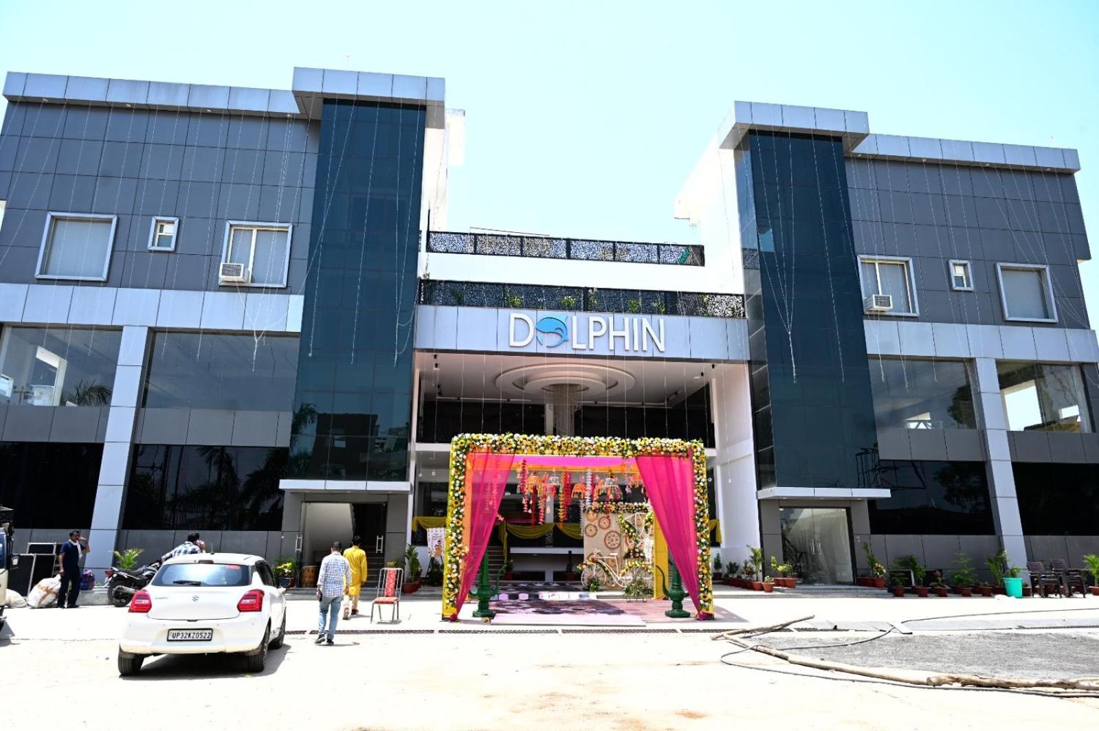 Hotel Dolphin Club Chinhat Esterno foto