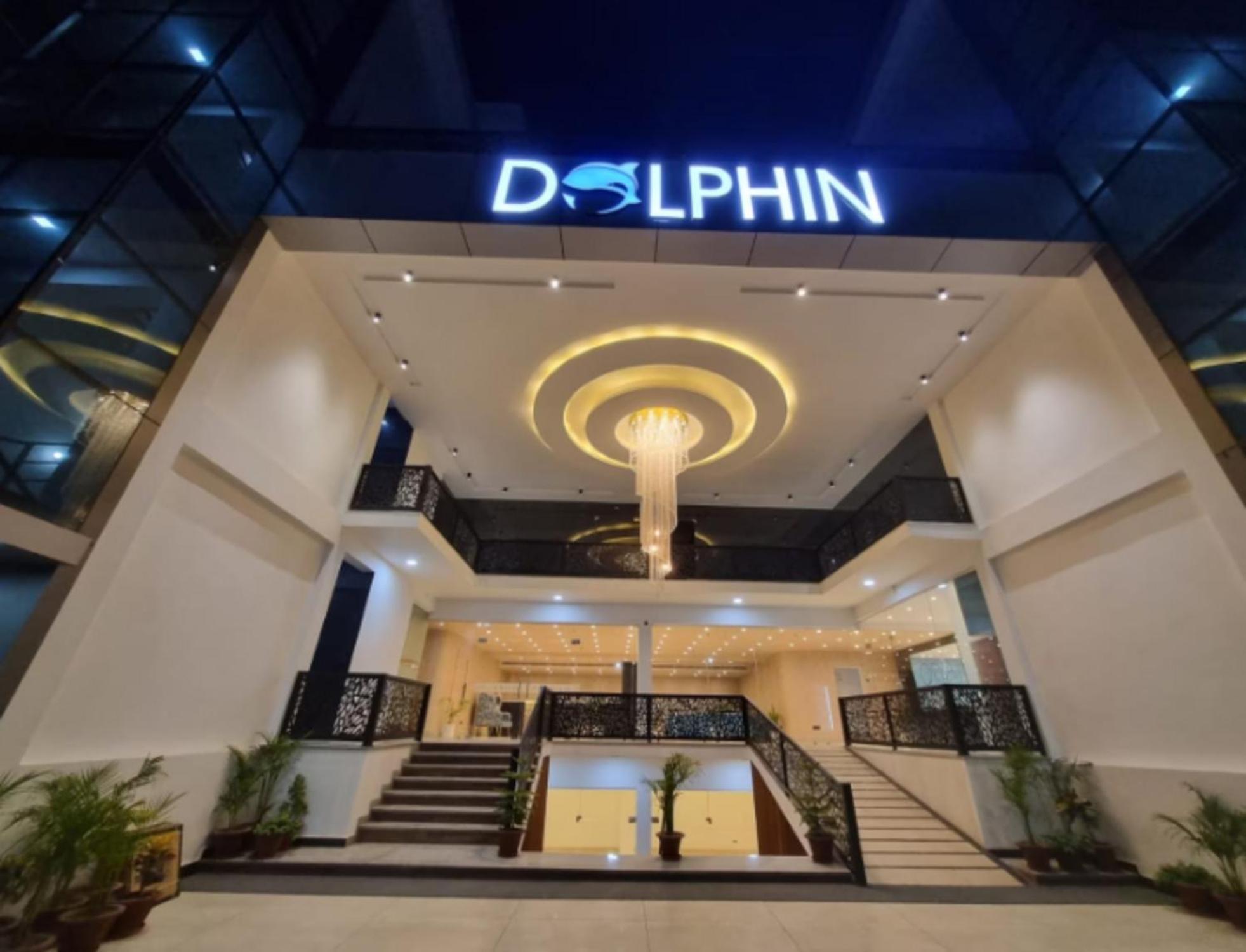 Hotel Dolphin Club Chinhat Esterno foto